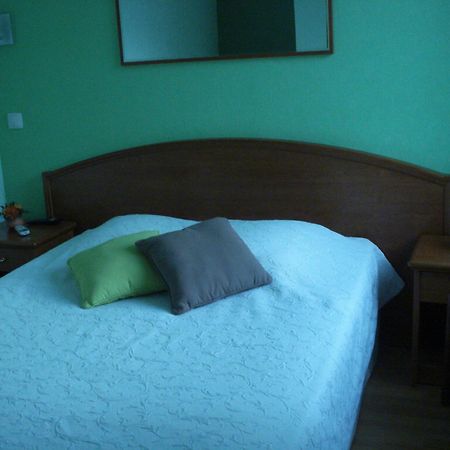 Chambres D'Hotes La Chaumiere 屈尔河畔阿尔西 外观 照片